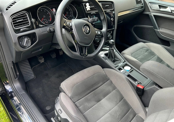 Volkswagen Golf cena 70900 przebieg: 65000, rok produkcji 2017 z Warszawa małe 326